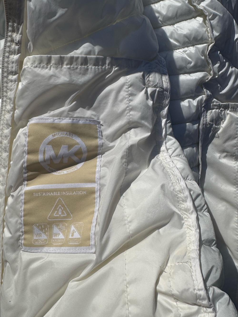 Michael Kors Packable Quilted Puffer Vest White Size XL Gold Hardware - Picture 13 of 17